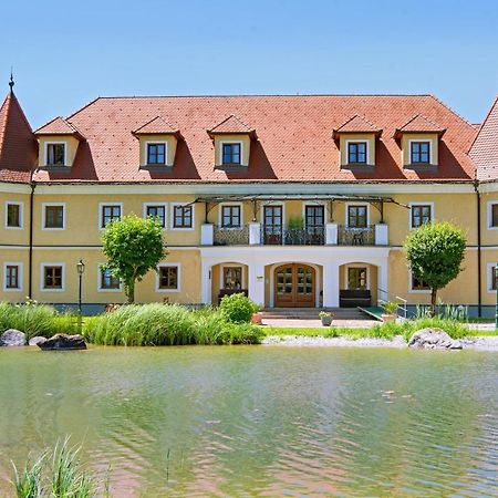 Almtalhotel Appartements In Pettenbach 외부 사진
