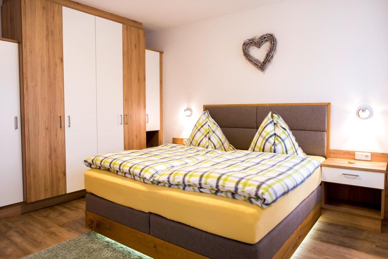 Almtalhotel Appartements In Pettenbach 외부 사진
