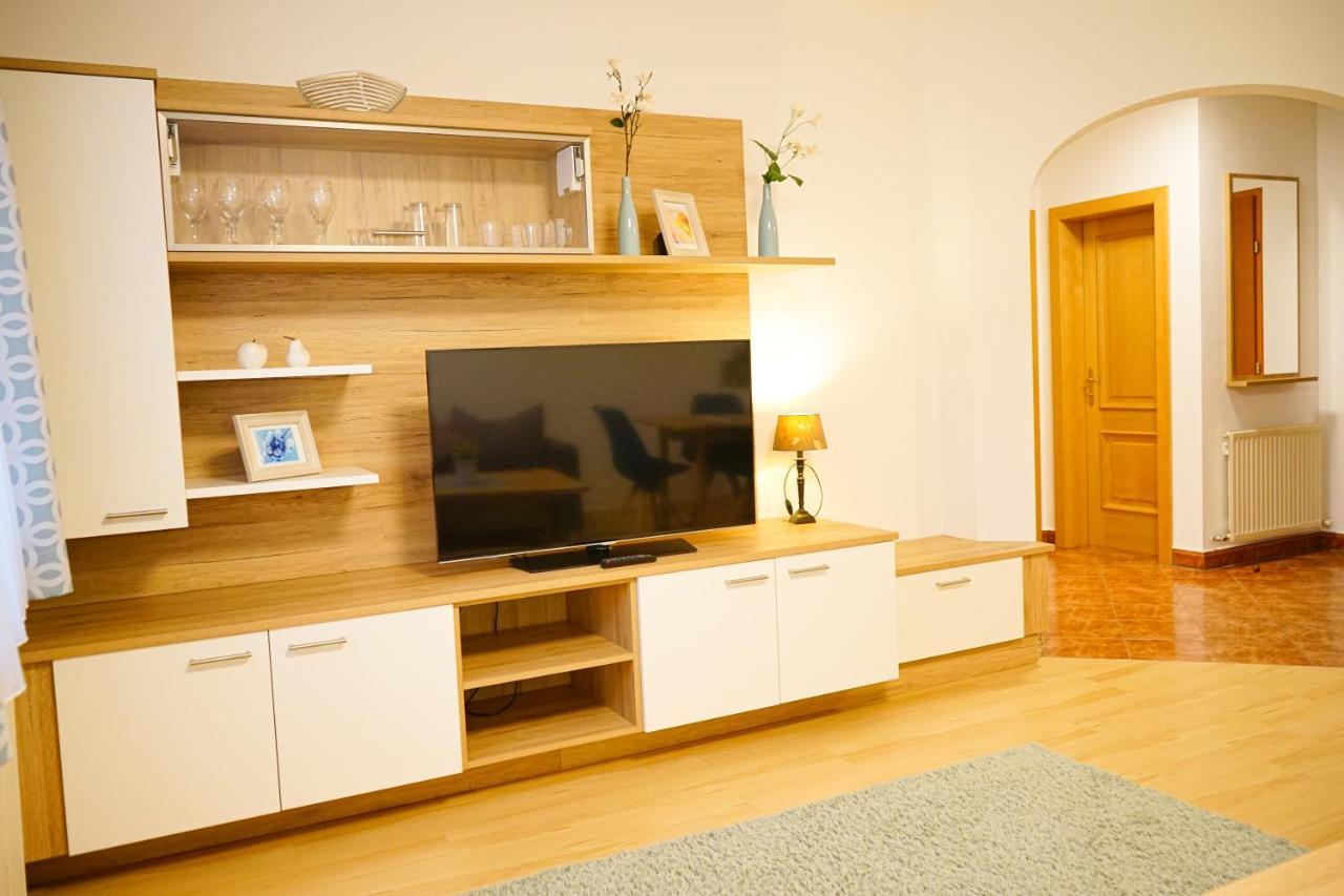 Almtalhotel Appartements In Pettenbach 외부 사진
