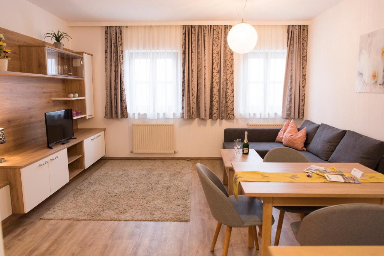 Almtalhotel Appartements In Pettenbach 객실 사진