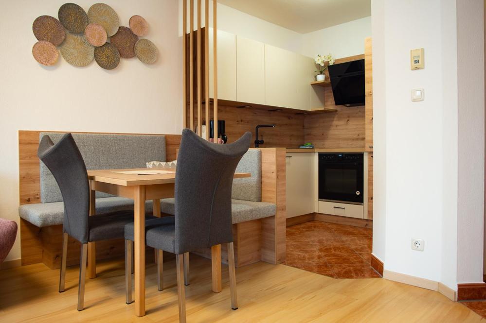 Almtalhotel Appartements In Pettenbach 외부 사진