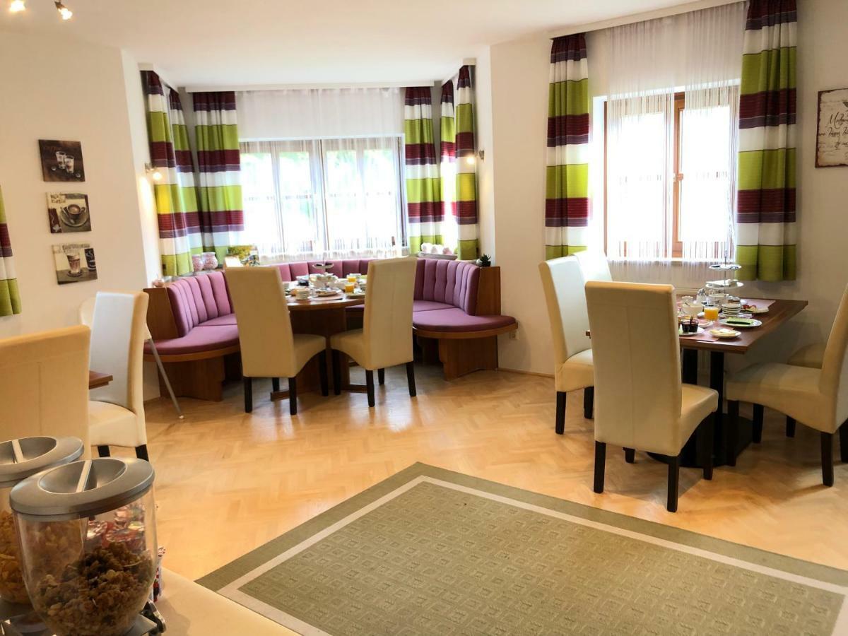Almtalhotel Appartements In Pettenbach 외부 사진