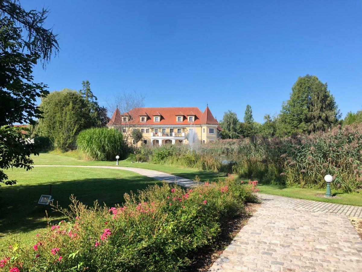 Almtalhotel Appartements In Pettenbach 외부 사진